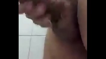 Preview 2 of Shaving Slut - Mecanico tesudo batendo punheta em horario de folga