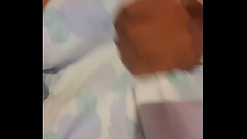 Preview 1 of Manglamuki Sex - sorpresa bajo mi sabana - hombrecalentito