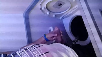 Preview 1 of 2friend Sex - Paja en el avion