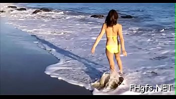 Preview 2 of Sexnagivideo - Pretty girl expects a nice present from a guy that babe is fucking