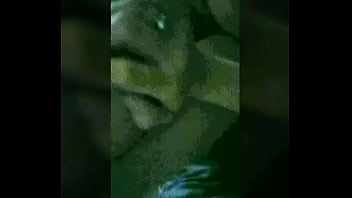 Preview 2 of Small Girl Fist Time Big Cock - Levando pica assistindo tv