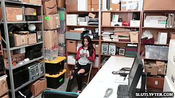 Preview 1 of Karena Kapur Xxx Vido - Sophie Leone bend over her ass and fucked doggystyle from behind!