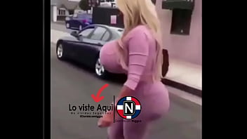 Preview 3 of Wwwcm O - Modelo super tetona modelando tremendo culo