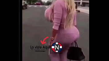 Preview 4 of Wwwcm O - Modelo super tetona modelando tremendo culo