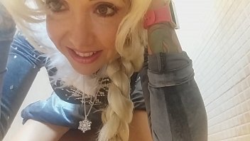 Preview 4 of Mom Yang Sun Xxx Jupan - elsas cosplay wanna make u see...