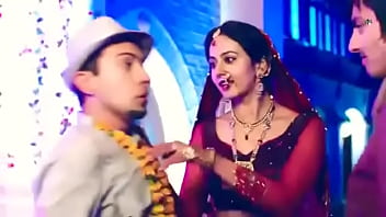 Preview 2 of Extreem Bsdm - Indian bhabi getting fucked in her wedding