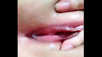 Preview 4 of Xxxhd T - Y&ecirc_u xa thủ d&acirc_m bướm đẹp