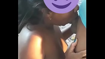 Preview 1 of Tinnie Young Anel - Dando aquela chupada..e o corno que filmou tudo!!!