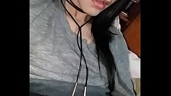 Preview 3 of Brazzer Home Massage - Chica se empieza a tocar y muestra su sorpresita bien rica