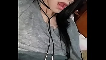 Preview 4 of Brazzer Home Massage - Chica se empieza a tocar y muestra su sorpresita bien rica