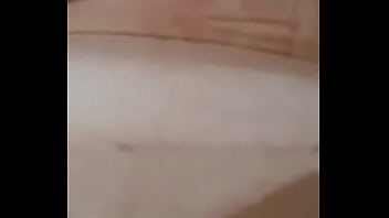Preview 4 of Strip Naked Bush - Mi mujer pela concha argentina