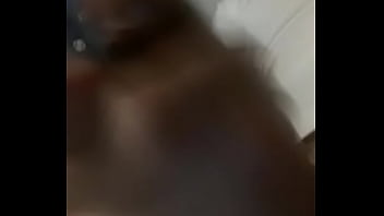 Preview 2 of Spy Tug Handjob - asi pongo a mi papi