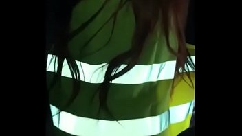 Preview 2 of Dhaka College Sex Video Com - Je d&eacute_monte une gilet jaune sur le capot
