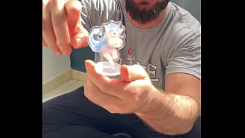 Preview 1 of Boobs Pressing Pics - Pequena Sexdoll sendo arrombada por uma rola grossa