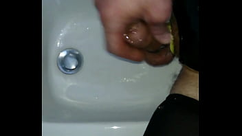 Preview 3 of O Lovia - Alexiasissyslut pissing herself why