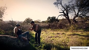 Preview 2 of Wife Rut - Girl crossing border fucked by patrol