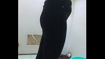 Preview 1 of Japan Xxx School Boy - Em gai show trong phong tam
