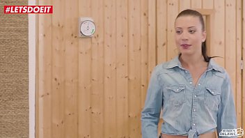 Preview 1 of Shemule Massage Girl - KINKY INLAWS - #Therese Bizzare - Teen Stepsister Hungry For Big Cock