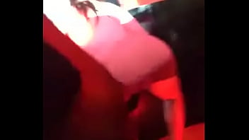 Preview 2 of Mom Teen Xxx American - gostosa dan&ccedil_ando sem calcinha