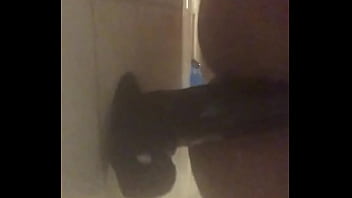 Preview 3 of Gujarat Sexi Ledis - Shower dildo