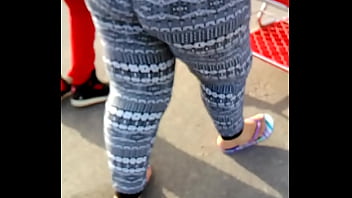 Preview 4 of Der Leckdiener - BOOTYLICIOUS SLUT WIFE EDITH MARTINEZ
