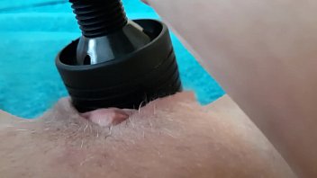 Preview 1 of Hot Mom Hank - Squirting pulsing pussy