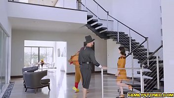 Preview 1 of Alexxis Faw - The cock sucking girls goes down on their knees for oral service!