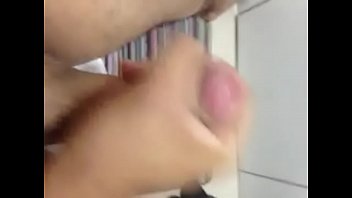 Preview 4 of Nun Lesbian Squirt - Chupa essa rola ou coloca na buceta?