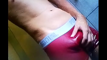 Preview 3 of Brabraz 35minit - Teaser banho de cueca vermelha