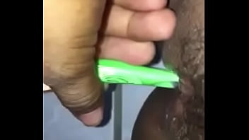 Preview 3 of Xxxx Bhojpuri Video C - Meti&eacute_ndose un cepillo