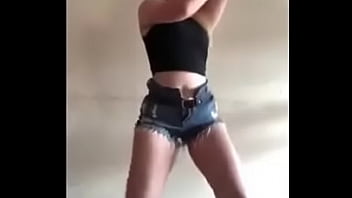 Preview 3 of Father And Bate - loira gostosa dan&ccedil_ando funk