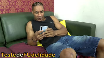 Preview 1 of Fit Dilf Wank - Descobri que minha namorada tinha um caso com meu amigo