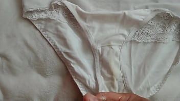 Preview 2 of Akira Takishot Sexxvideo - masturb&aacute_ndome con los panties de mi novia