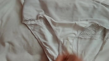 Preview 3 of Akira Takishot Sexxvideo - masturb&aacute_ndome con los panties de mi novia
