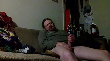 Preview 3 of Dani Lynn Xxxii Videos - Moan &amp_ groan,  start off one hand long then it grows to two hand long.
