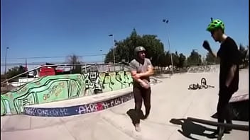 Preview 3 of Kayluh Blaine - a cacurro no se le sale el piure pero se le sale el codo