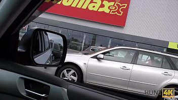 Preview 1 of Desi Xxx Dama Sas Com - HUNT4K. Wie ich eine junge Muschi beim Shoppen gekauft habe