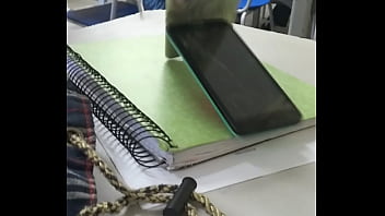 Preview 2 of Teenage Pourn - Moto g safado comendo Alcatel
