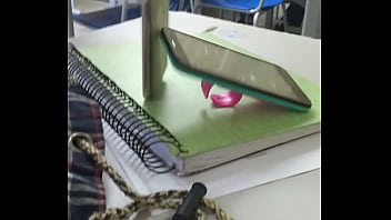 Preview 3 of Teenage Pourn - Moto g safado comendo Alcatel