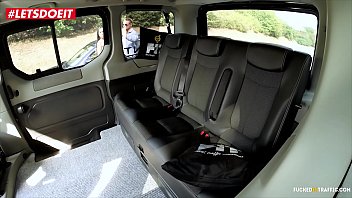 Preview 1 of Tamil Xtube Video - VIP SEX VAULT - Asian Teen gets her Pussy Stretched and Jizzed in the Pick Up Taxi (Killa Raketa)