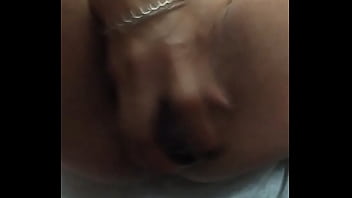 Preview 2 of Blonde Queen - JUGETEANDO CON MI PINGA.... ALGUIEN ME QUIERE DAR PINGA DURA