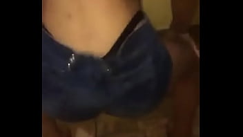 Preview 2 of Hindi Xexy Video - Puta dan&ccedil_ando funk e querendo leite na cara