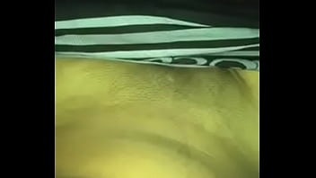 Preview 2 of Aliyan Girl Sleeping Xxx - Pau do novinho querendo subir