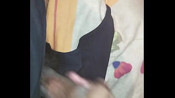 Preview 3 of Amateur Swallow Twice - Paja con calz&oacute_n de mi vecina Brisa