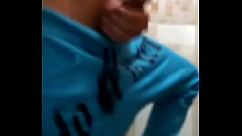 Preview 3 of Ferean Cite - Dotado cal&ccedil_a saruel moletom batendo uma