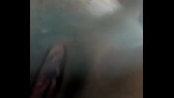 Preview 2 of Blacmailing Friemds Mom - Minha novinha virgem batendo pra mim