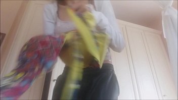Preview 1 of Miss Flower Bomb - what you doing??!! you spy youor stepmom naked! i&#039_ll punish you with my farts