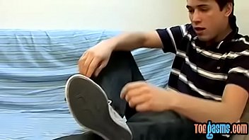 Preview 1 of Heating Funk - Perverted gay dude rubs his feet and strokes dick solo