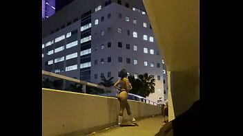 Preview 3 of Brendy Lov - musulmane voil&eacute_e danse les seins nus
