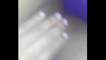 Preview 4 of Cute Slim Baby Pussy - Batendo uma pra mim